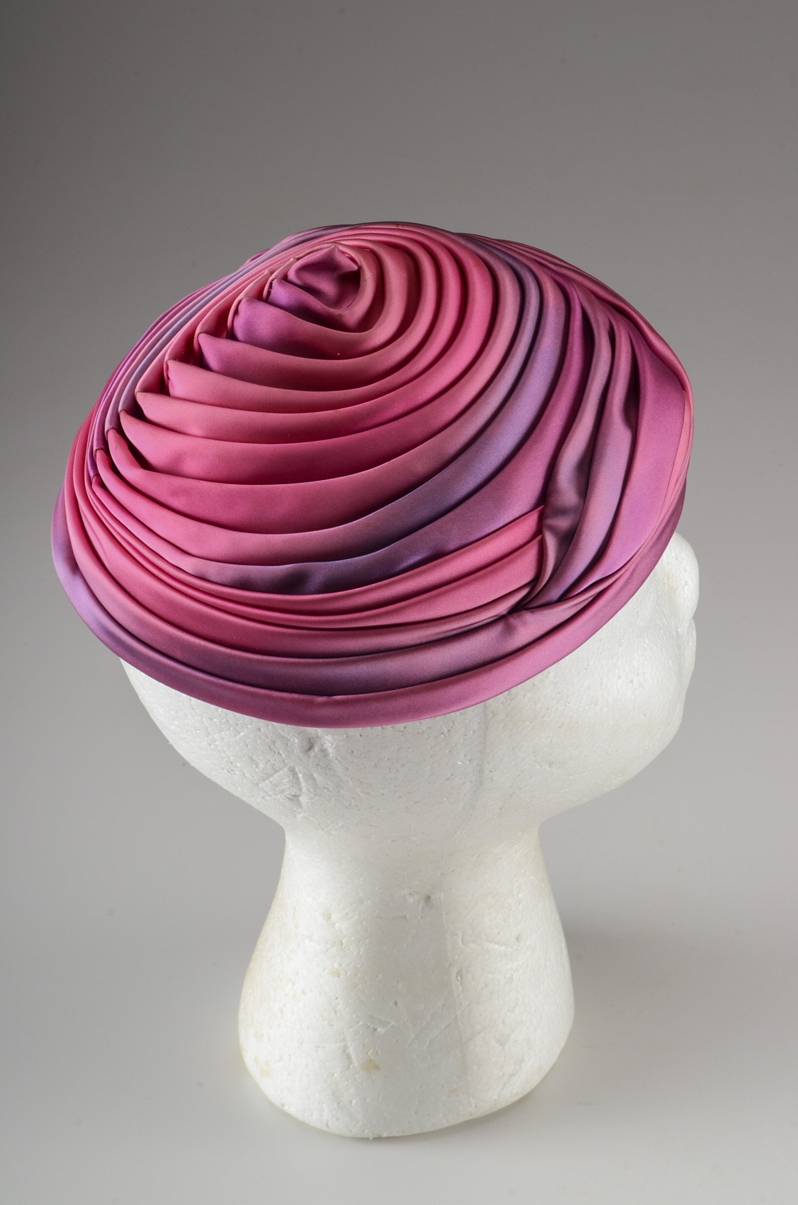 Four Vintage Turban Style Hats in Hat Boxes