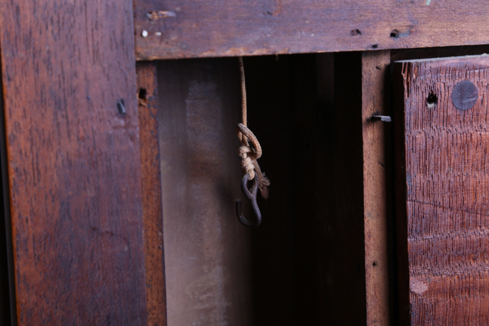 Antique Eli Terry Pillar and Scroll Mantel Clock