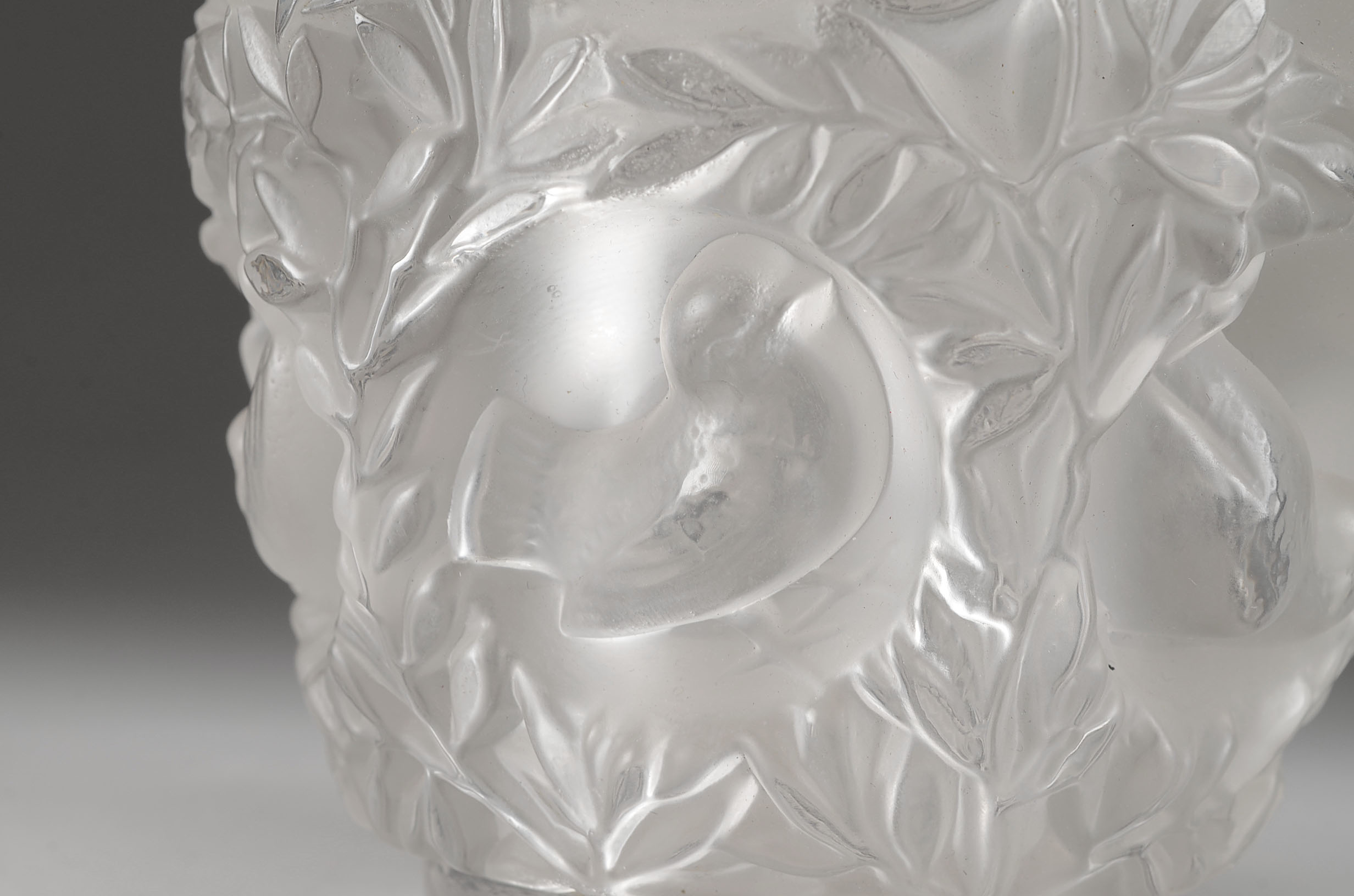 Lalique Crystal "Love Birds" Vase EBTH