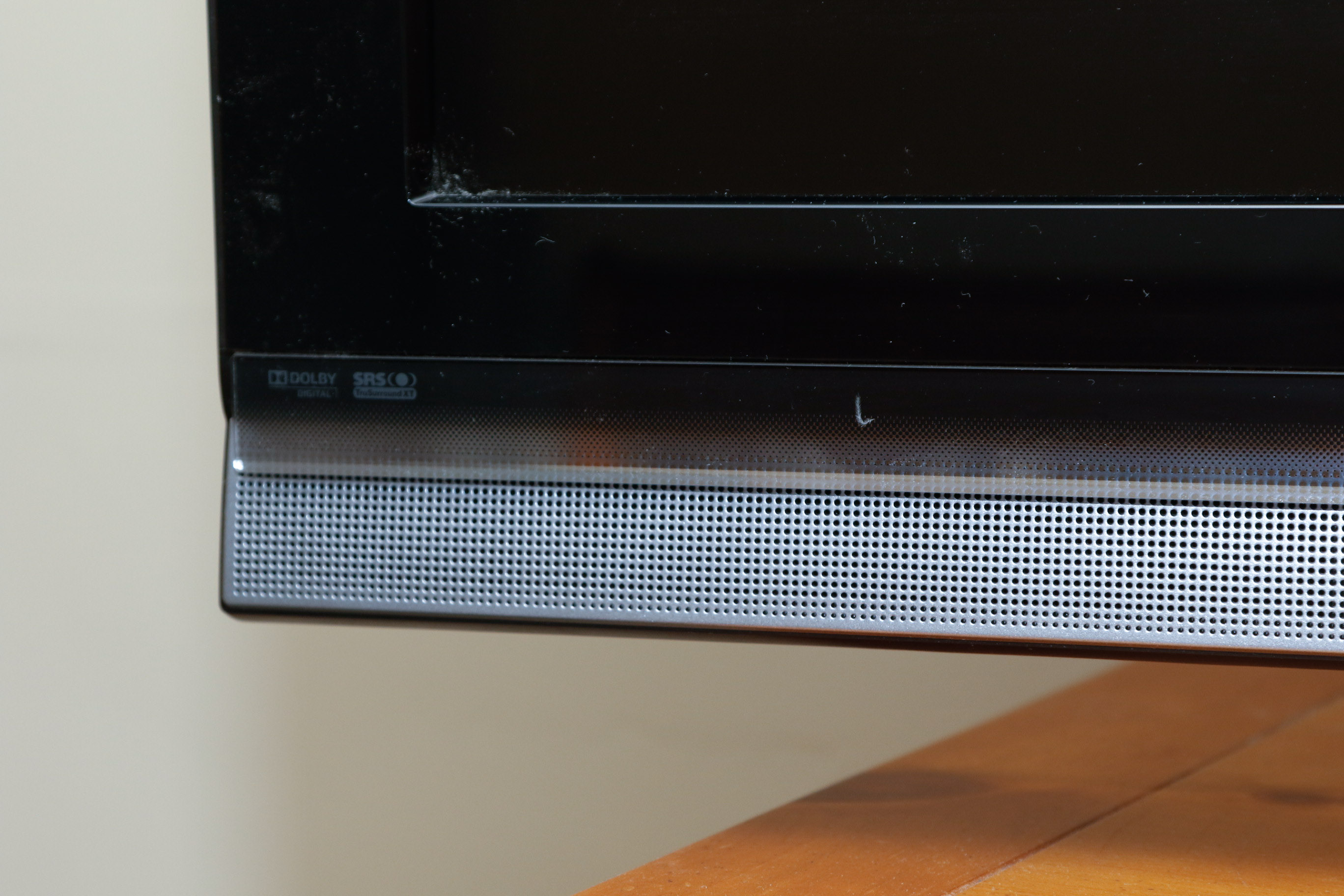 Sony BRAVIA 40" Eco LCD HD Television with Magnavox Blue-Ray Player