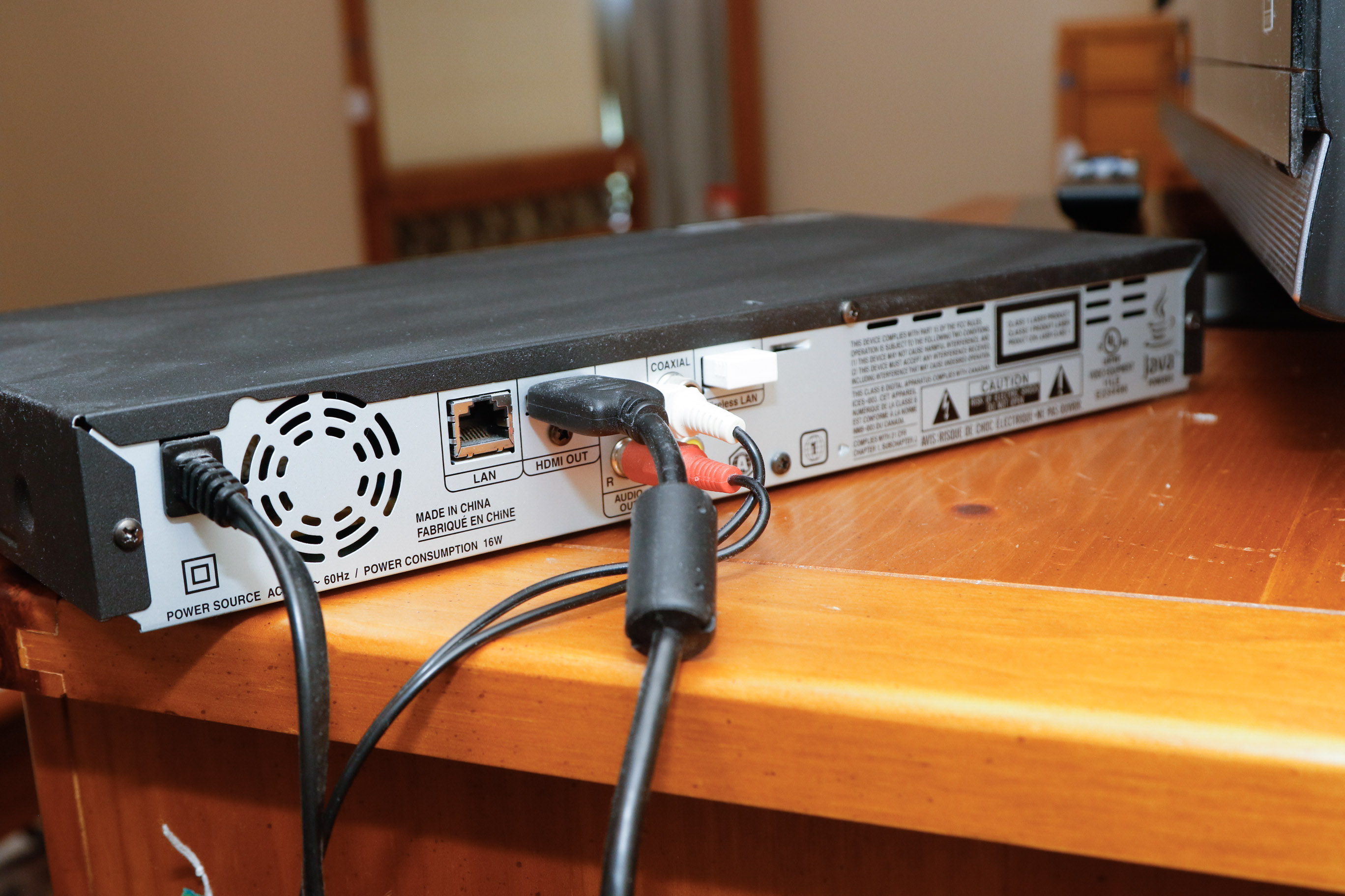 Sony BRAVIA 40" Eco LCD HD Television with Magnavox Blue-Ray Player