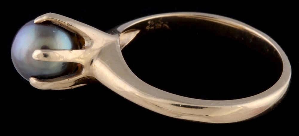 10K Yellow Gold Black Cultured Pearl Ring