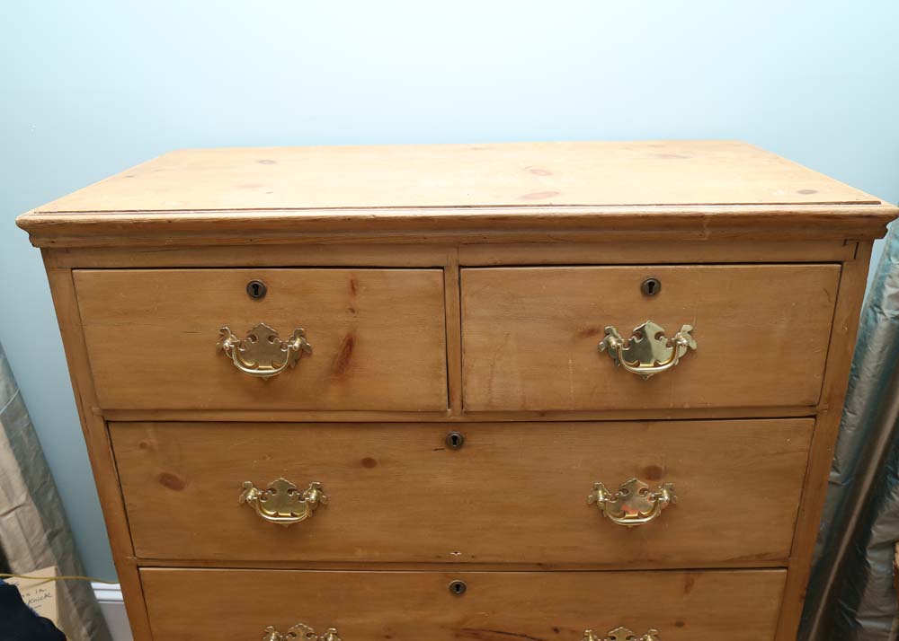 Chest of Drawers