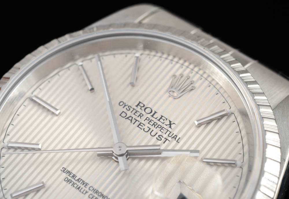 Men's Rolex Datejust Steel 16220 Silver Tapestry Dial Automatic