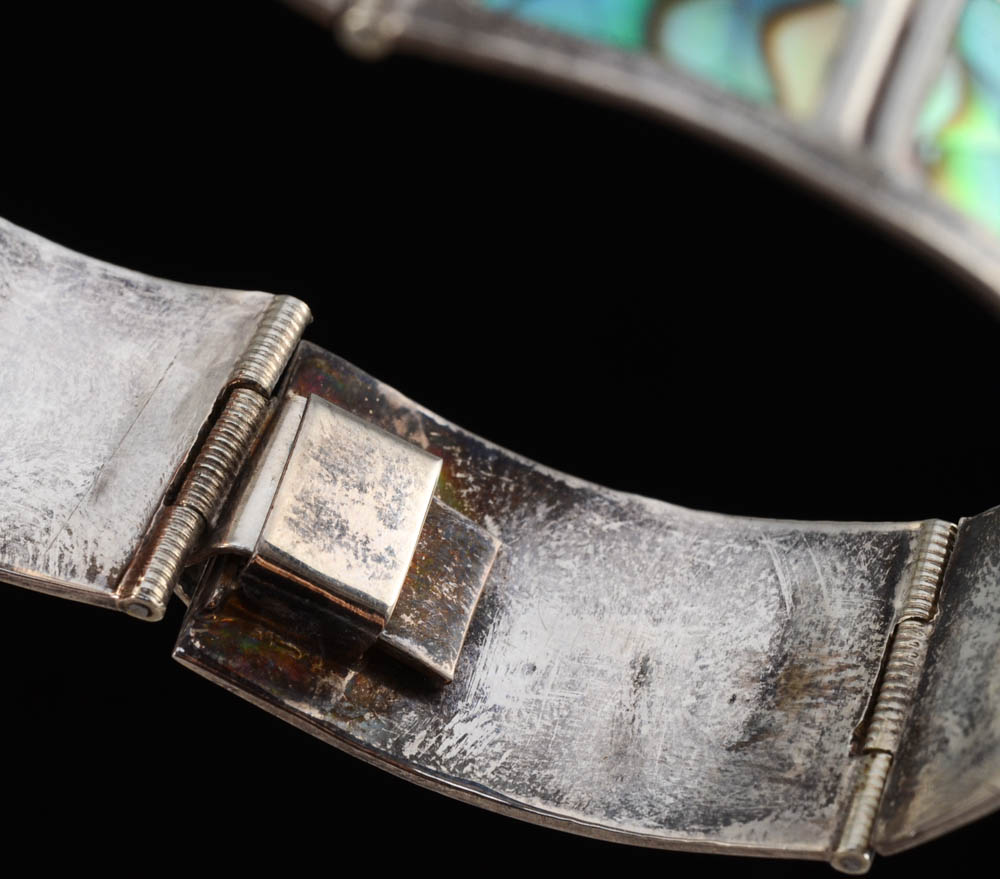 Vintage Los Ballestros Signed Mexican Sterling Silver and Abalone Inlaid Hinge Bracelet