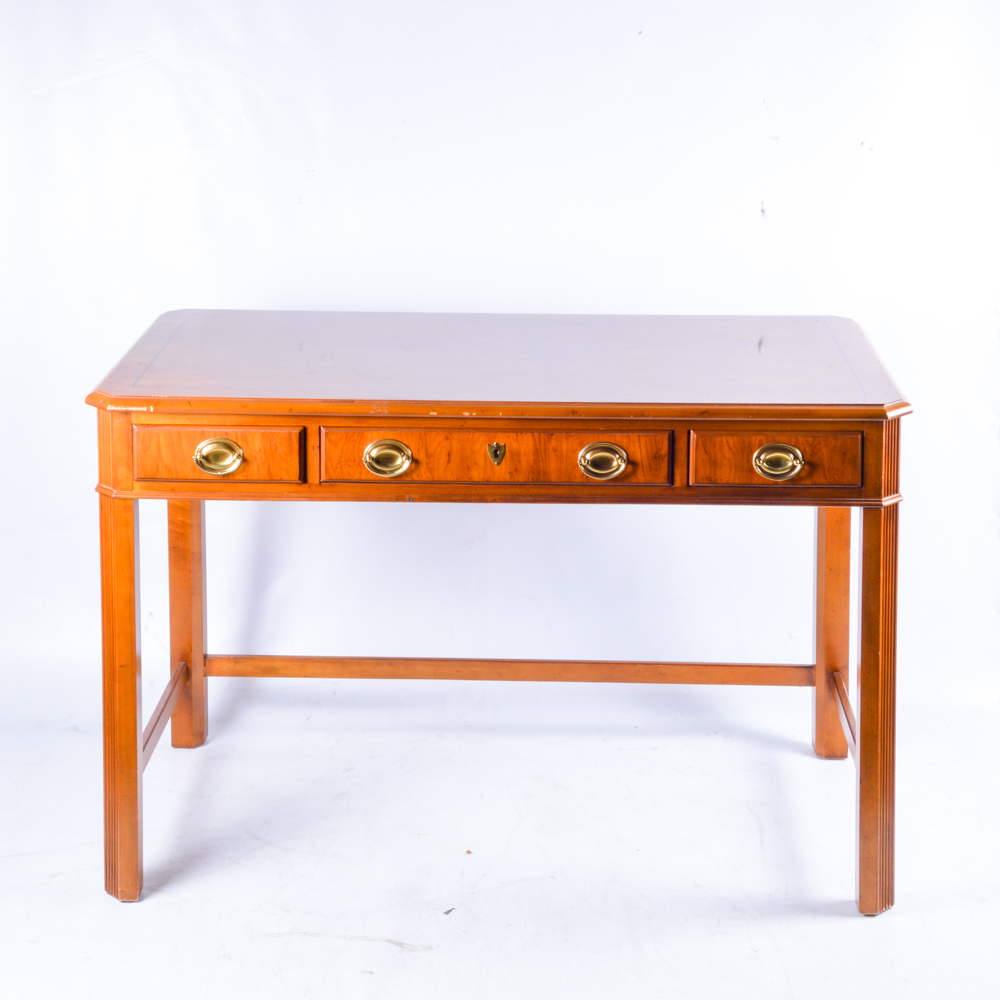 Colonial Style Writing Desk