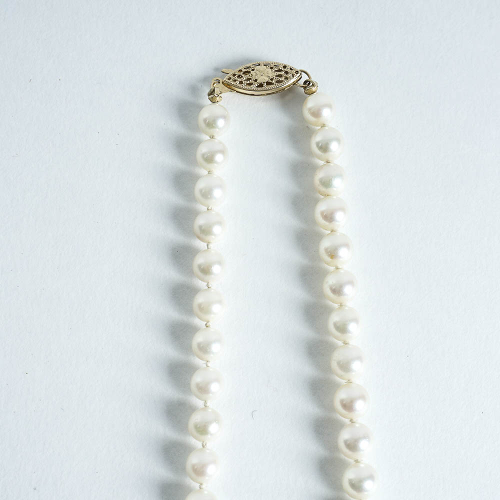 30" Pearl Necklace with 14K Yellow Gold Clasp