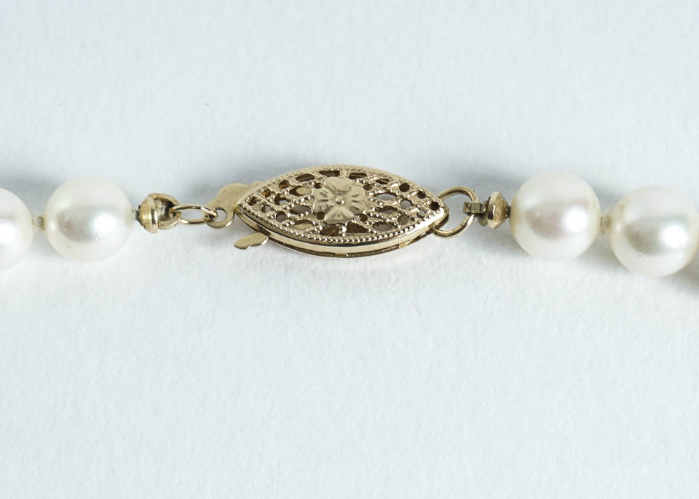 30" Pearl Necklace with 14K Yellow Gold Clasp