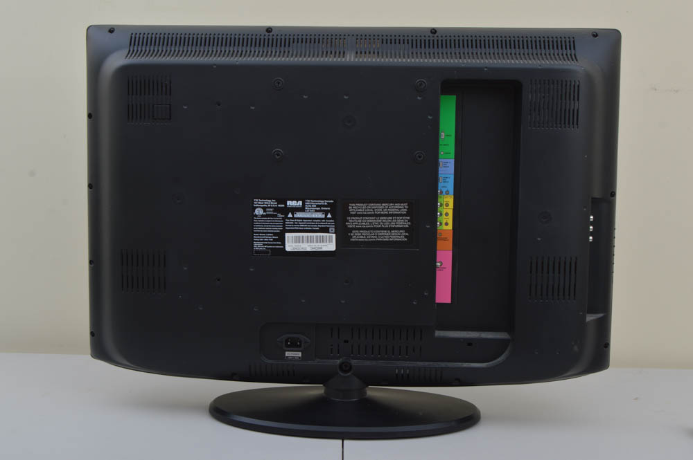 RCA Flatscreen Television With Remote