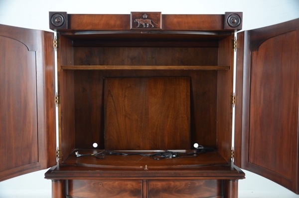Ralph Lauren Henredon Mahogany Wardrobe