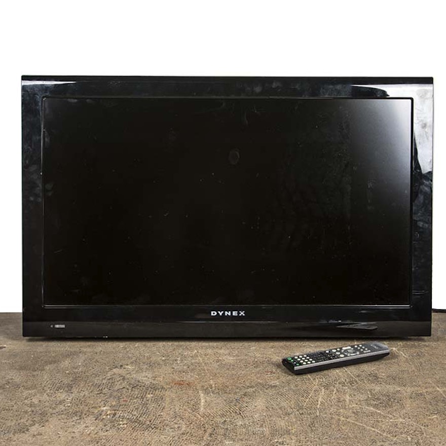 Dynex Flat-Screen 32" LCD Television