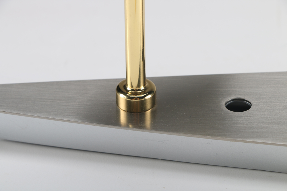 Holt Kotter Halopar Spotlight