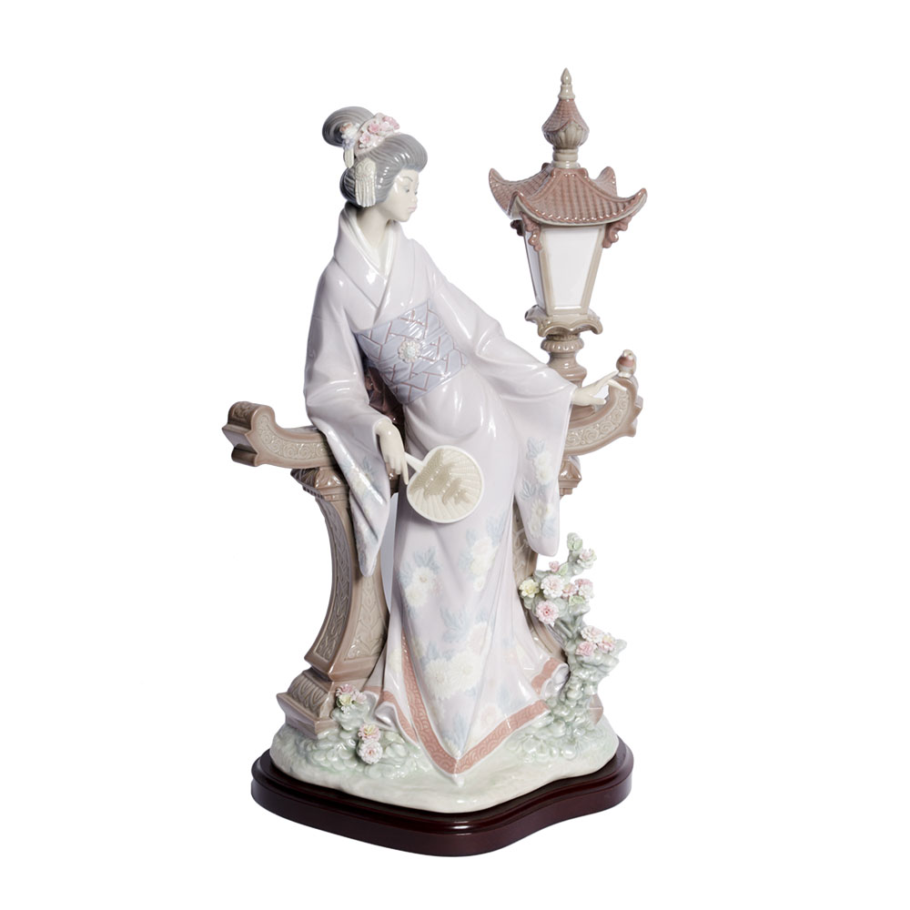 Lladró "Mariko" Porcelain Figurine