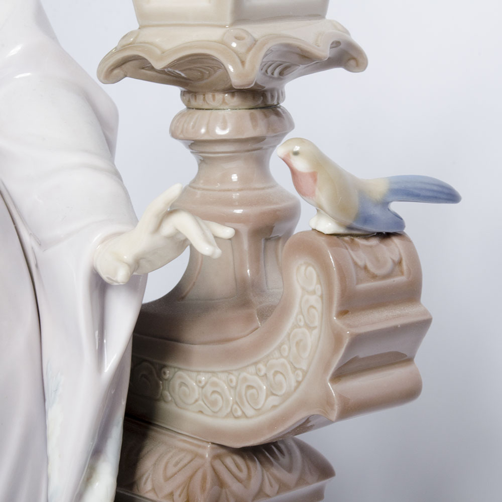 Lladró "Mariko" Porcelain Figurine