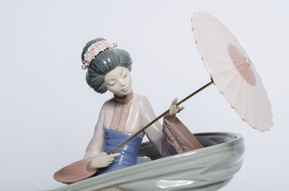 Lladró "Rickshaw Ride" Porcelain Figurine