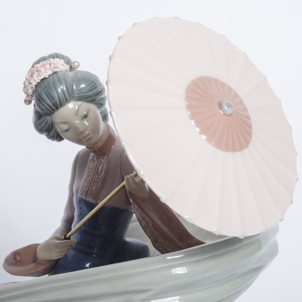 Lladró "Rickshaw Ride" Porcelain Figurine