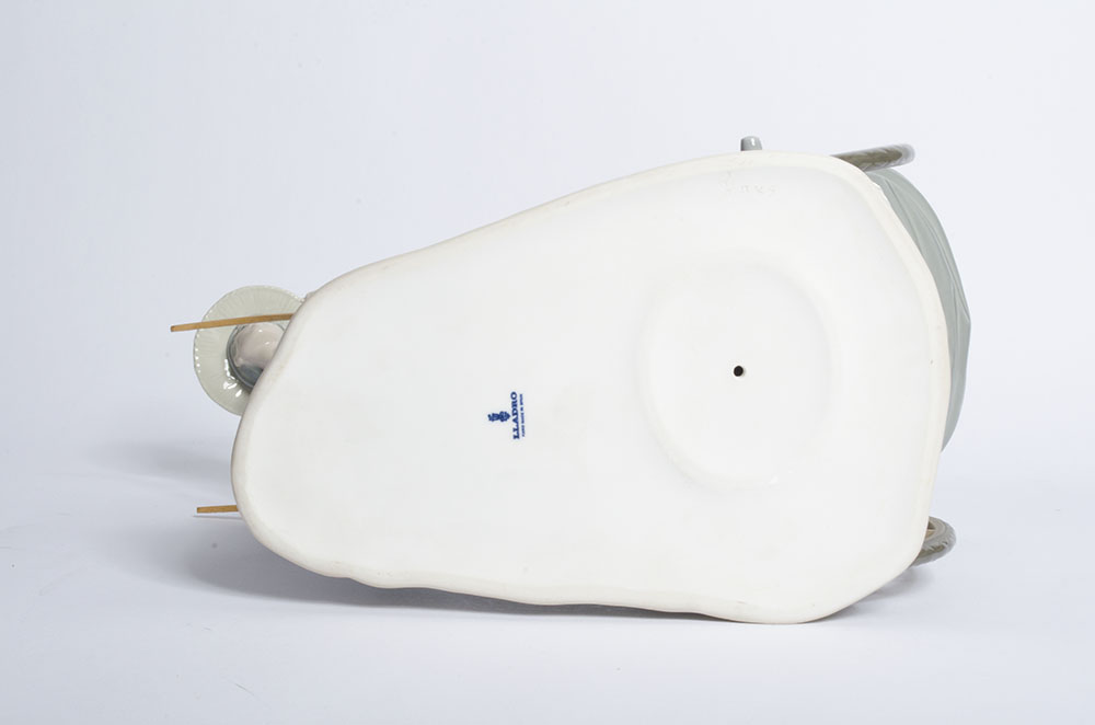 Lladró "Rickshaw Ride" Porcelain Figurine