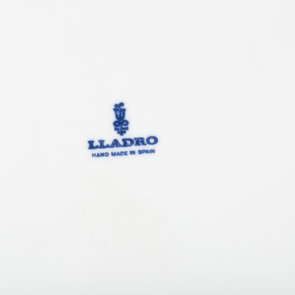 Lladró "Rickshaw Ride" Porcelain Figurine