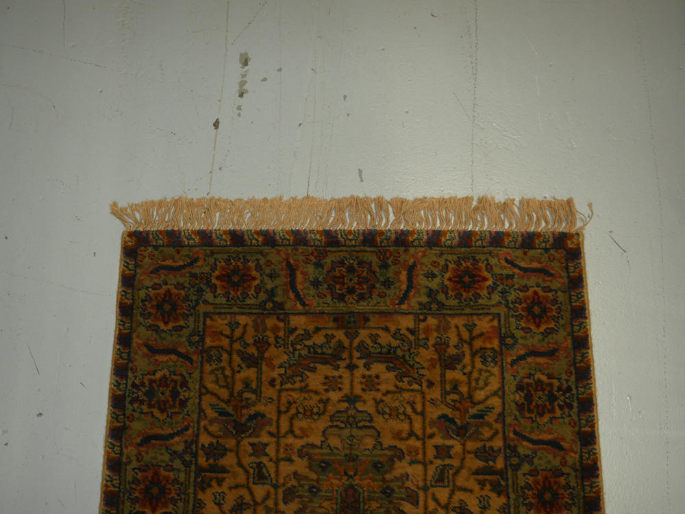 Ornate Machine-Made Heriz-Style Carpet Runner