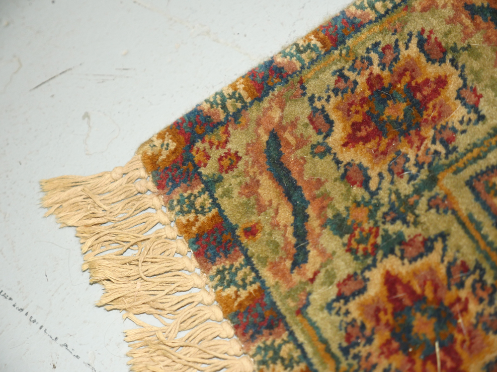 Ornate Machine-Made Heriz-Style Carpet Runner