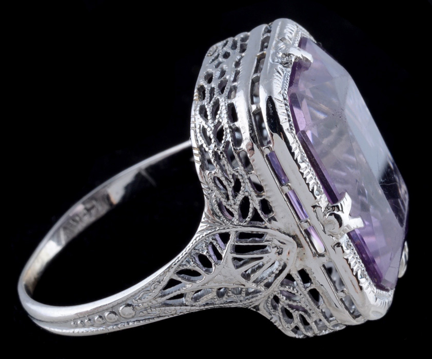 Early 20th Century 14K White Gold Amethyst Filigree Ring