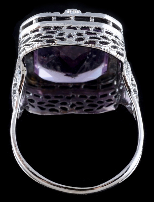 Early 20th Century 14K White Gold Amethyst Filigree Ring