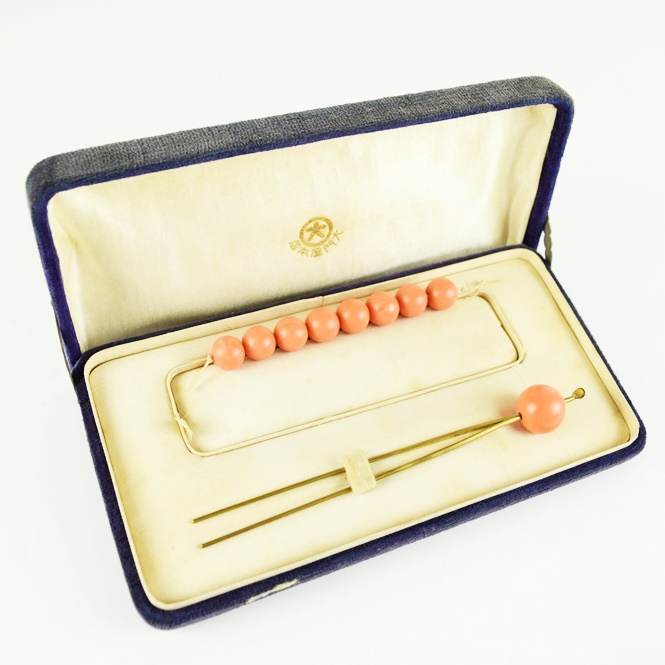 Rare Japanese Sango Coral Kanzashi (Hair Pin) and Beads in Original Box