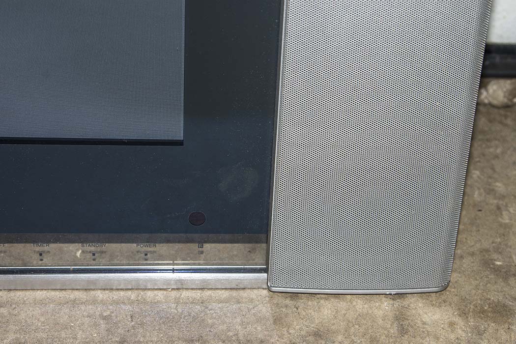 Sony Wega Television With Mount