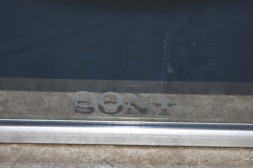 Sony Wega Television With Mount