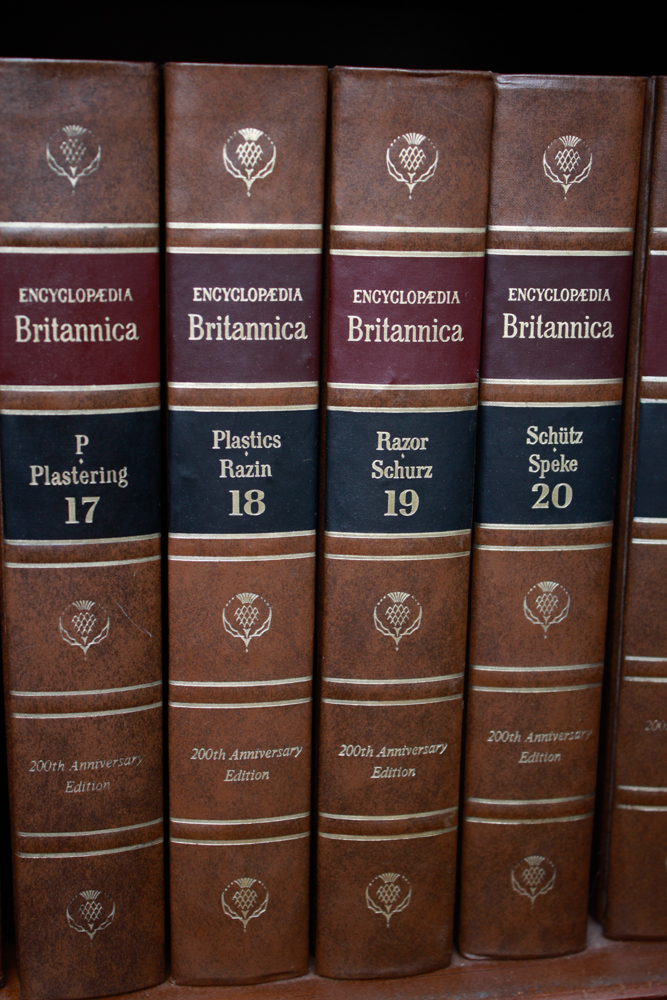 "Encyclopedia Britannica" 200th Anniversary Edition
