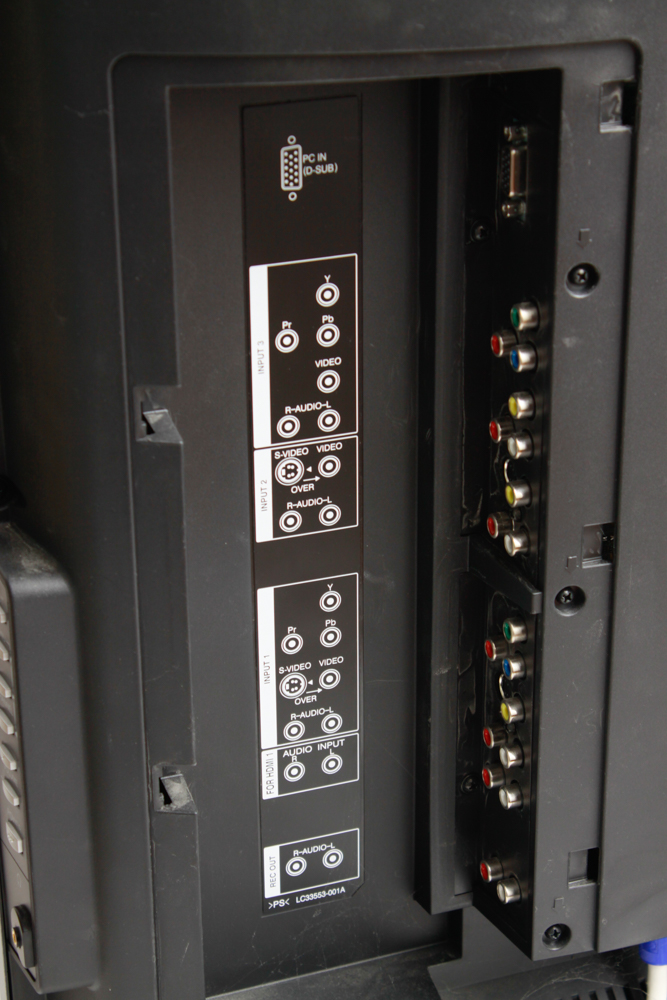 JVC 32" Flat-Screen Television