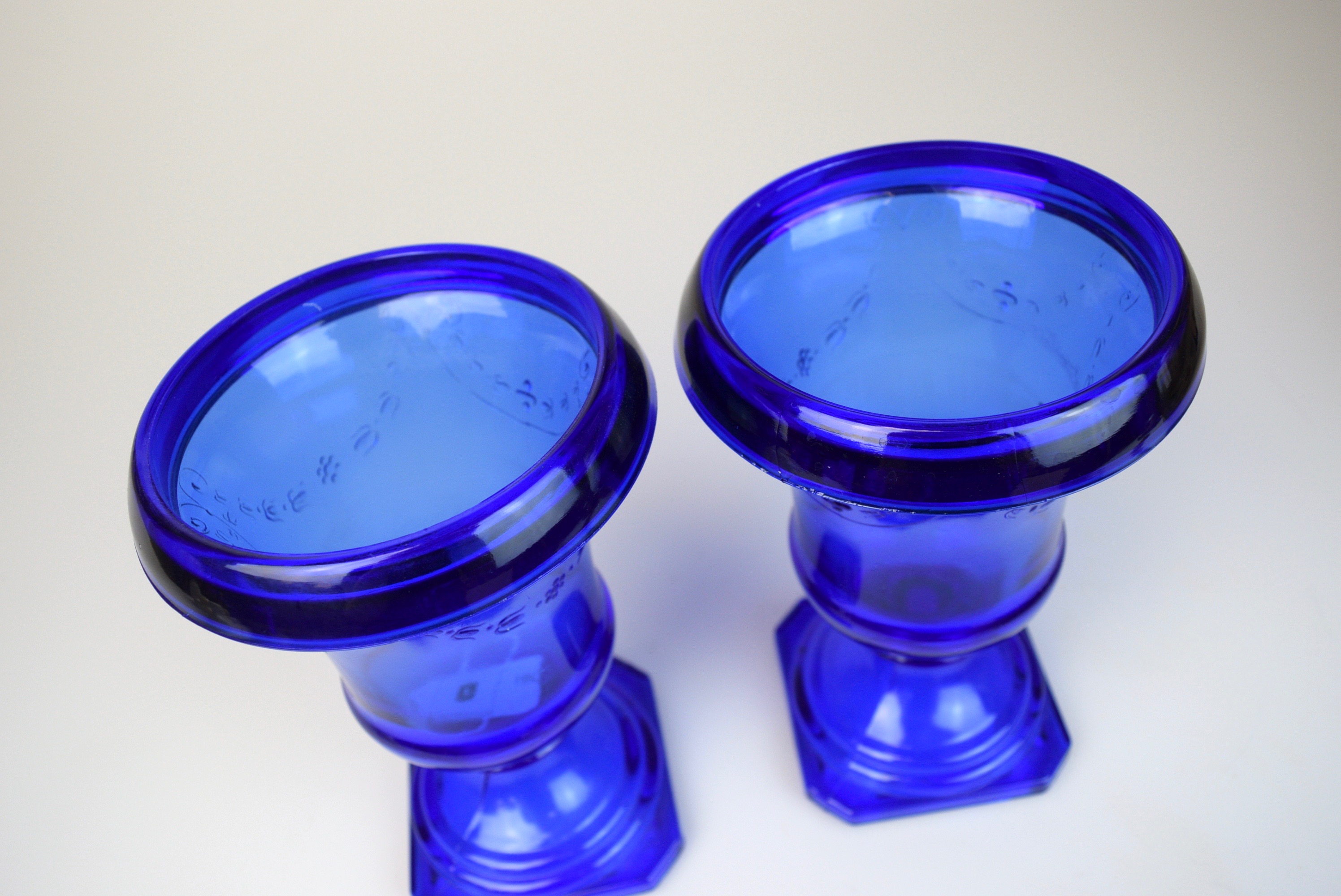 L.E. Smith Cobalt Blue Depression Glass Urns