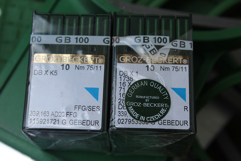 Toyota Expert ESP9100 Net Embroidery Machine with Cart and Attachments