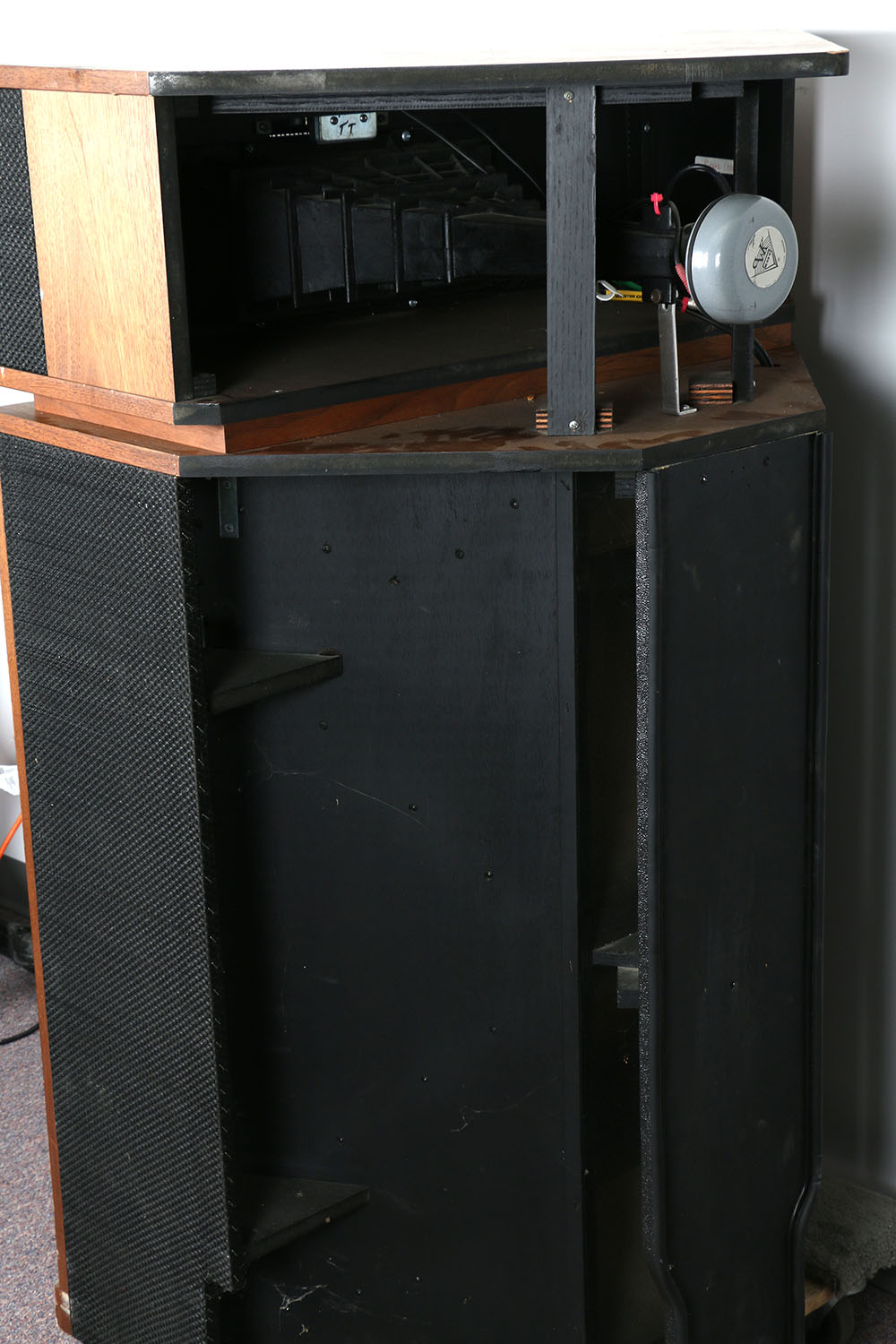 Vintage Klipsch Klipschorn Corner Horn Floorstanding Tower Home Speaker Cabinet