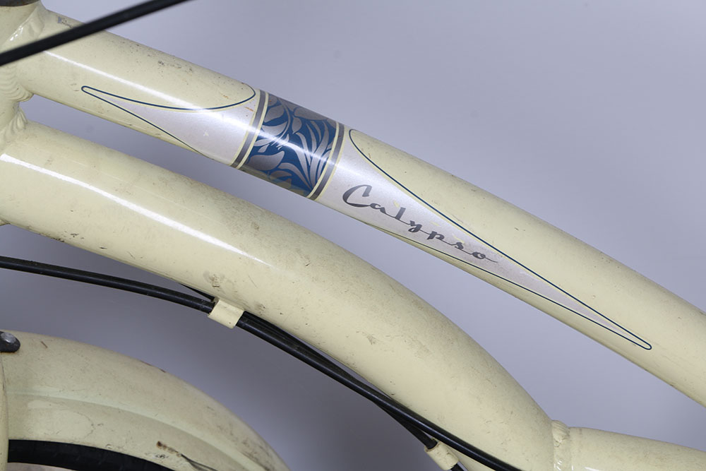 Trek Calypso Beach Cruiser Bicycle in Pale Yellow