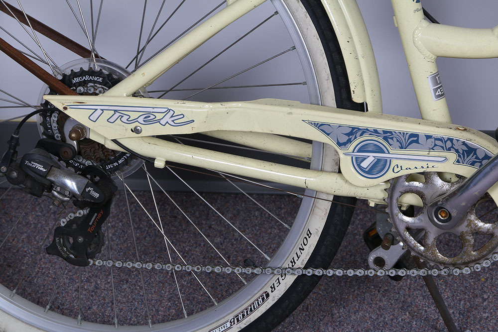 Trek Calypso Beach Cruiser Bicycle in Pale Yellow