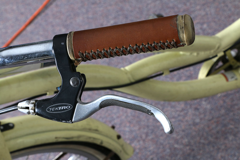 Trek Calypso Beach Cruiser Bicycle in Pale Yellow