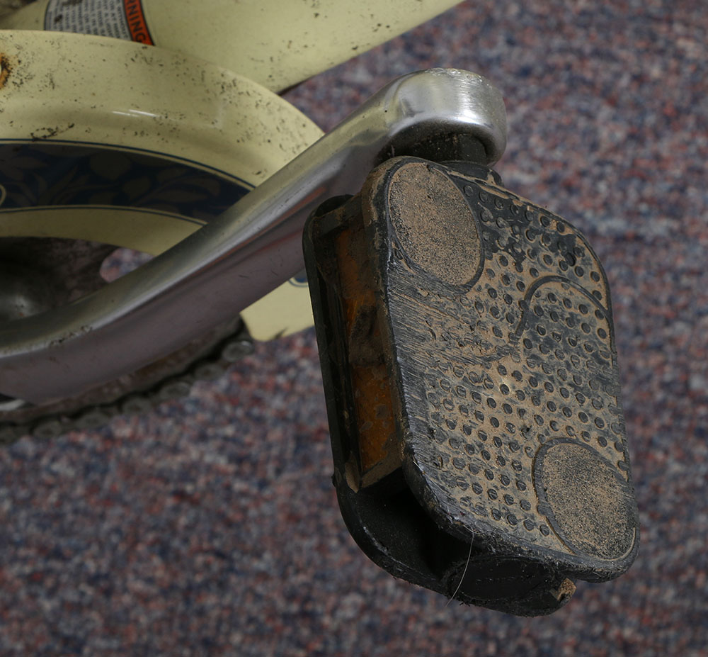 Trek Calypso Beach Cruiser Bicycle in Pale Yellow