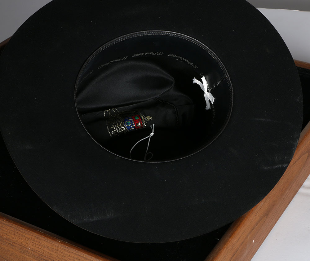Tanya's Steston "El Presidente" 100X Beaver Fur and Cashmere Cowgirl Hat in a Stetson Display Case with Certificate