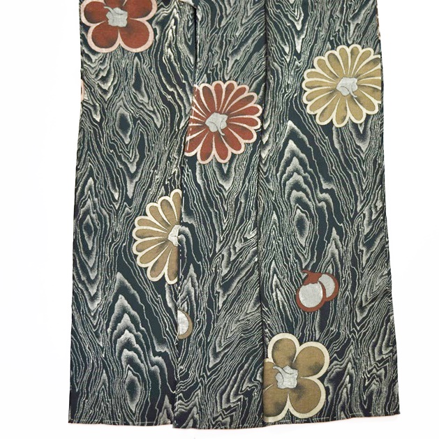 Showa Period Urushi Metalic Faux Bois Kimono