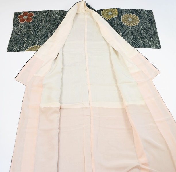 Showa Period Urushi Metalic Faux Bois Kimono