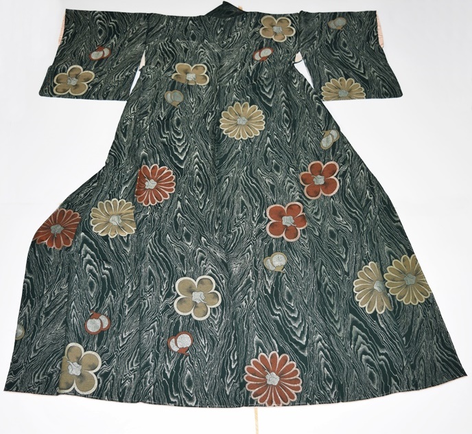 Showa Period Urushi Metalic Faux Bois Kimono