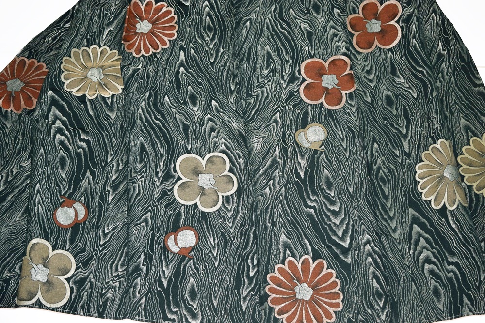 Showa Period Urushi Metalic Faux Bois Kimono