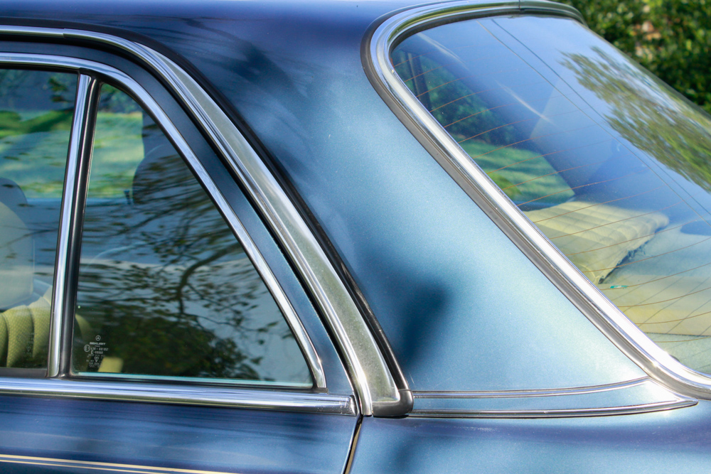 1982 Mercedes-Benz 300D Turbo Diesel Sedan