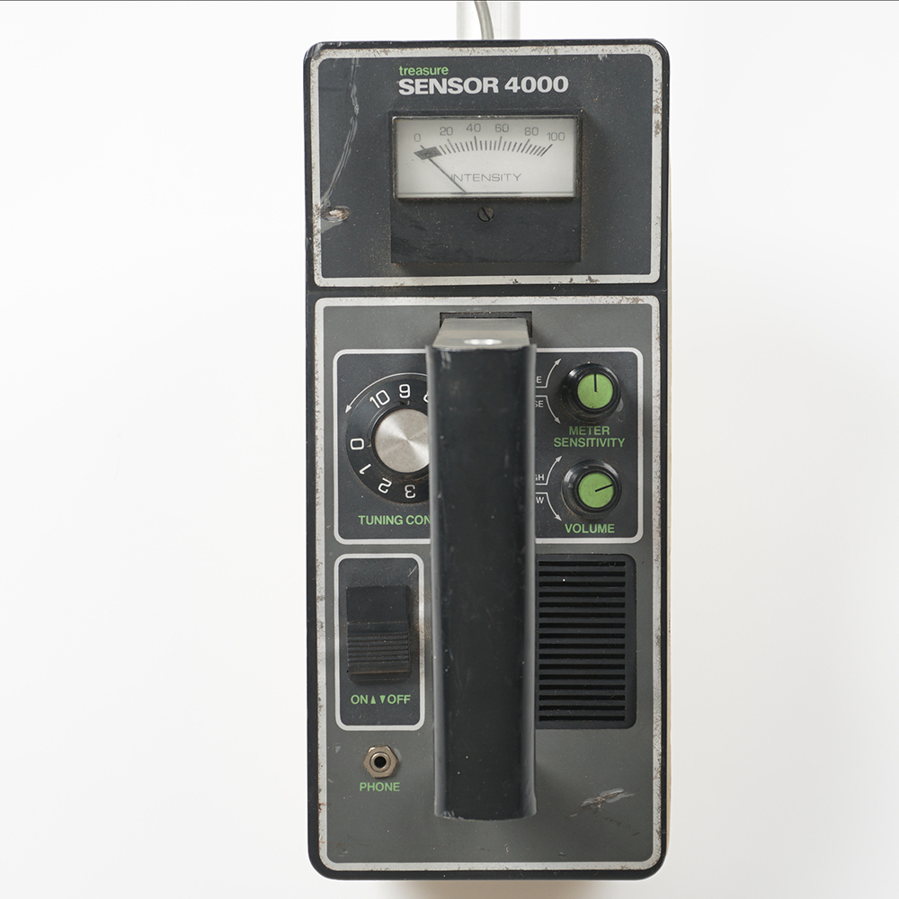 Treasure Sensor 4000 Metal Detector