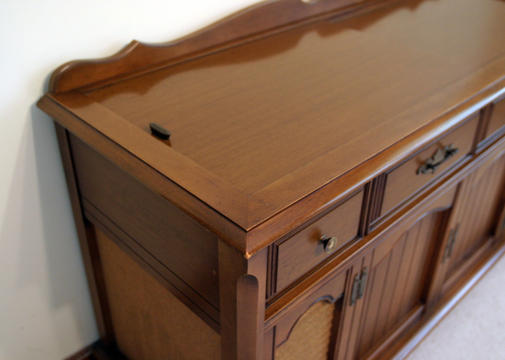 Magnavox Stereo Console