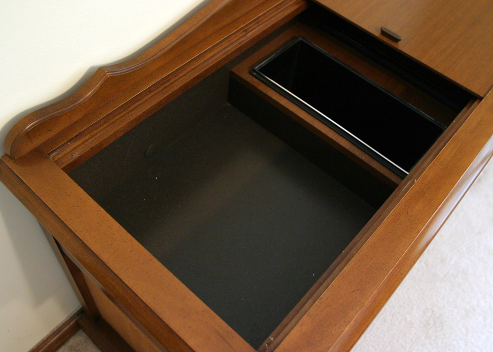 Magnavox Stereo Console