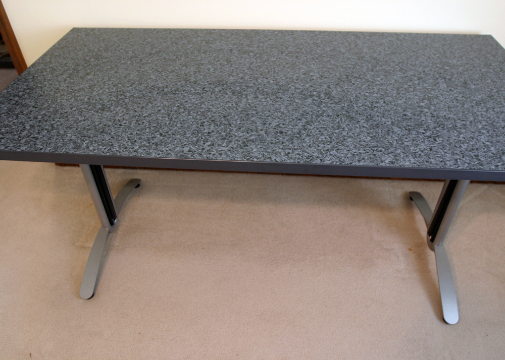 Vela Conference Table