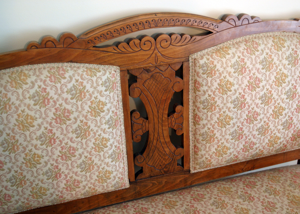 Eastlake Victorian Parlor Settee
