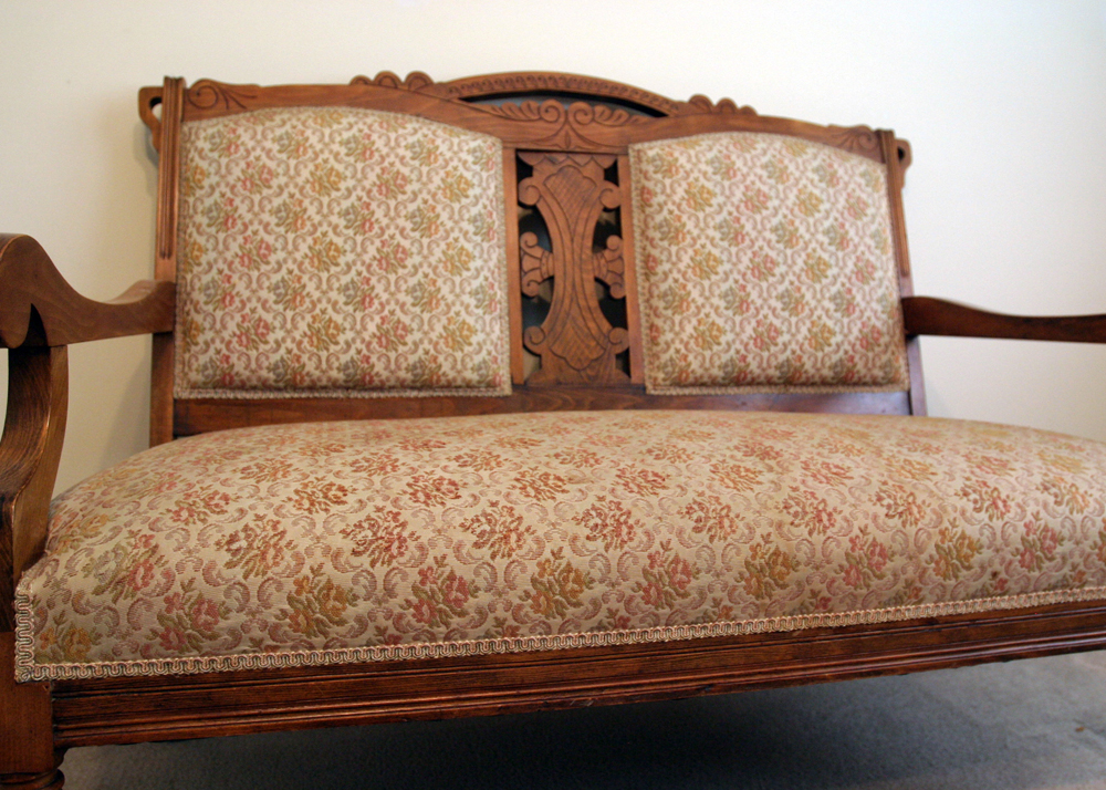 Eastlake Victorian Parlor Settee